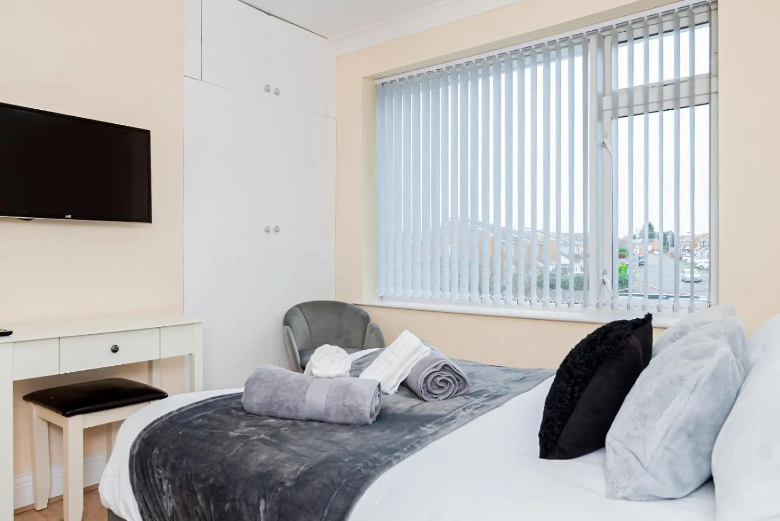 The Radleys Villa Birmingham Holiday home